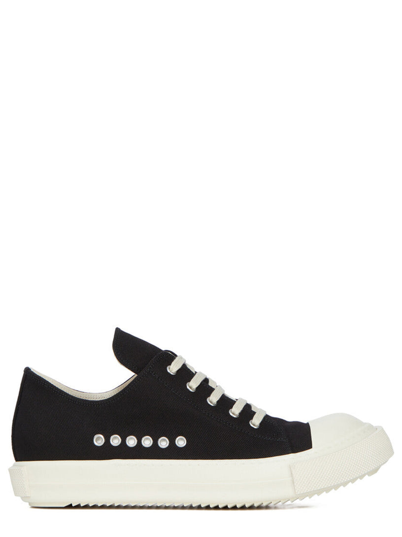Extreme low sneaks