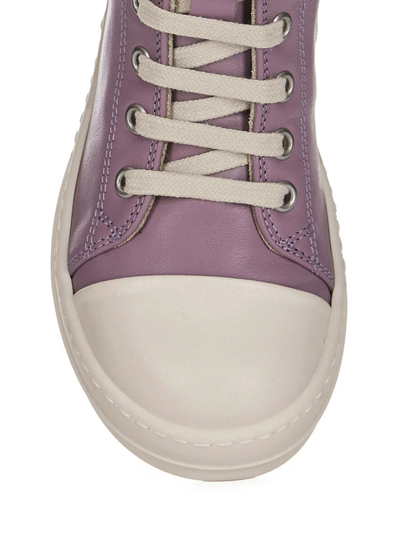 Sneaks
