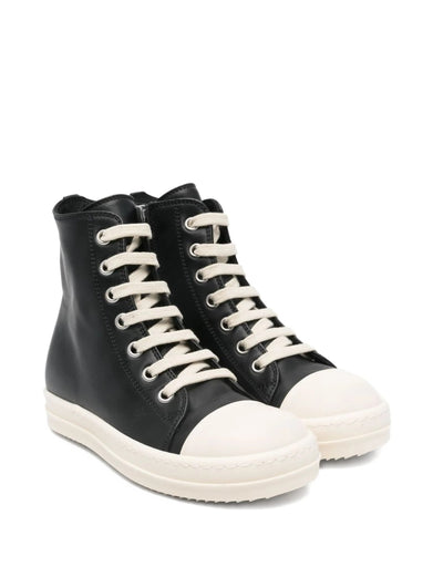 Sneaks
