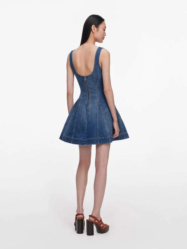 Mini abito svasato in denim