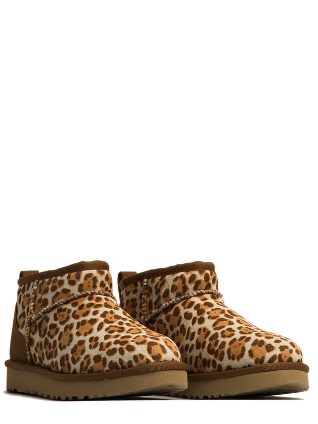 Classic Ultra Mini Plains Boots