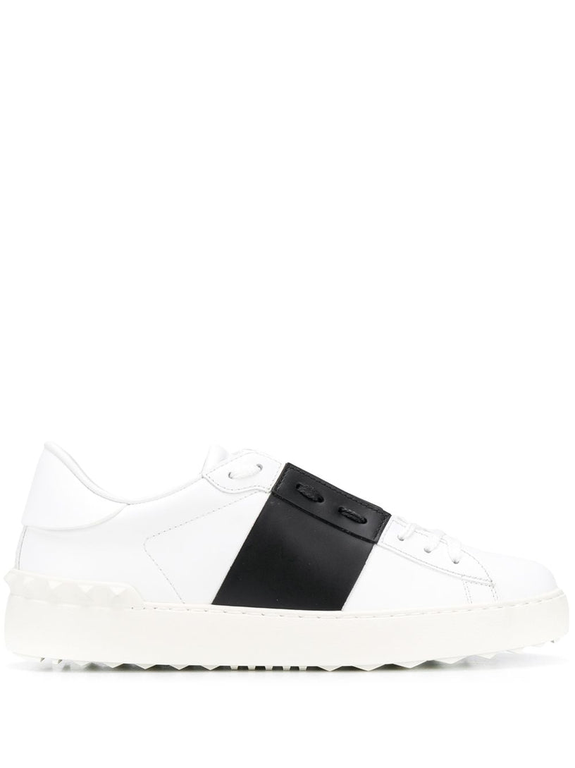 Open Sneakers