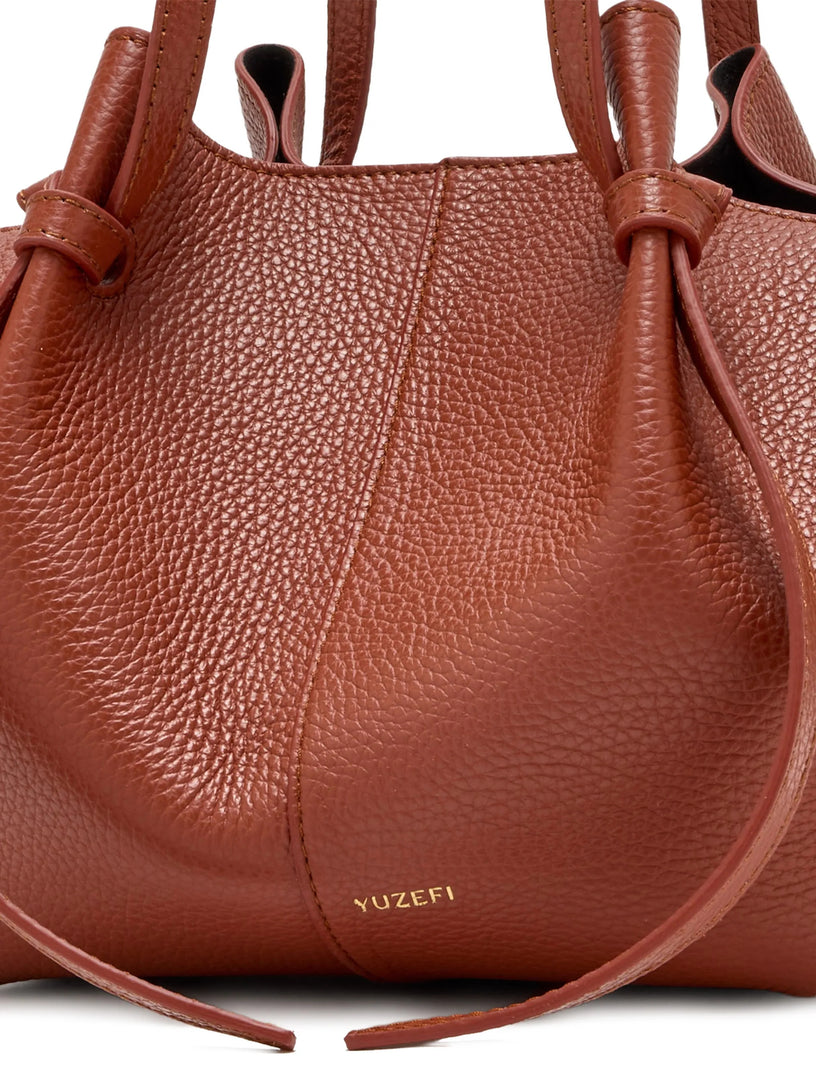 Grained leather Mochi