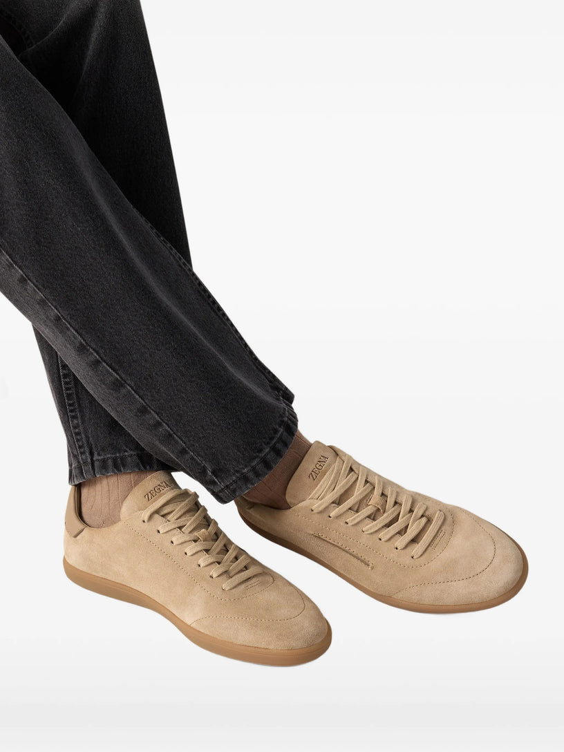 Sneaker 232 in Suede