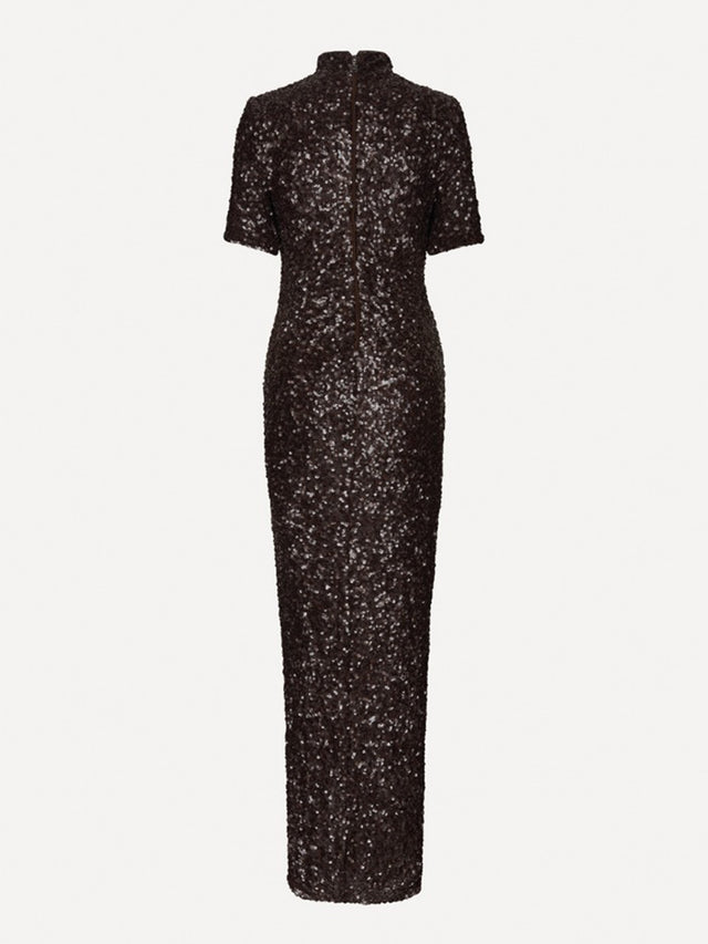 Abito lungo con paillettes e spacco