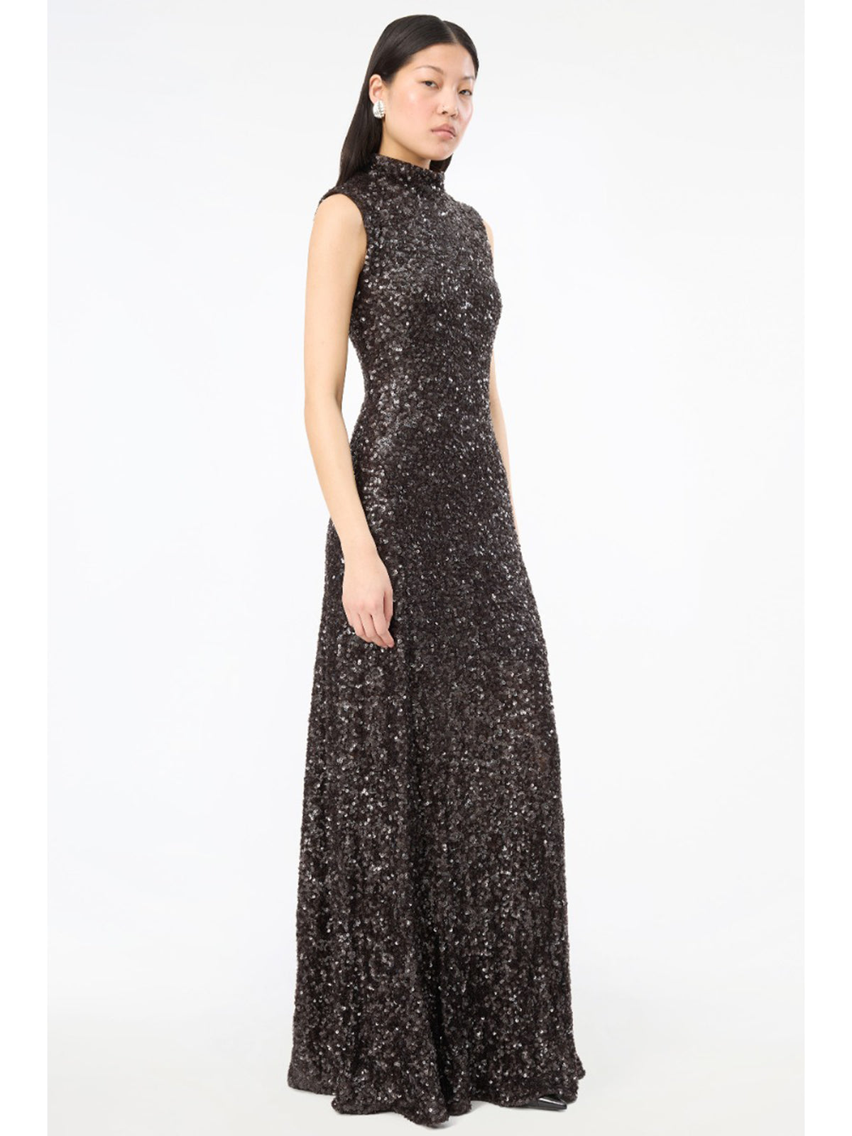 Abito lungo svasato con paillettes