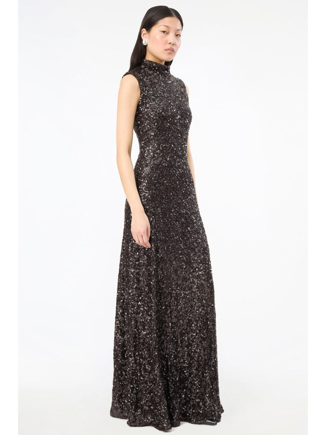 Abito lungo svasato con paillettes