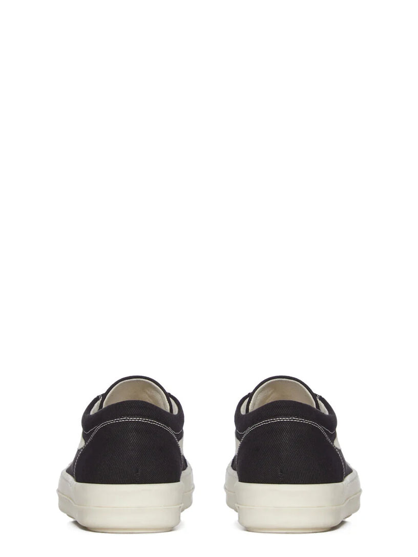 Vintage sneaks