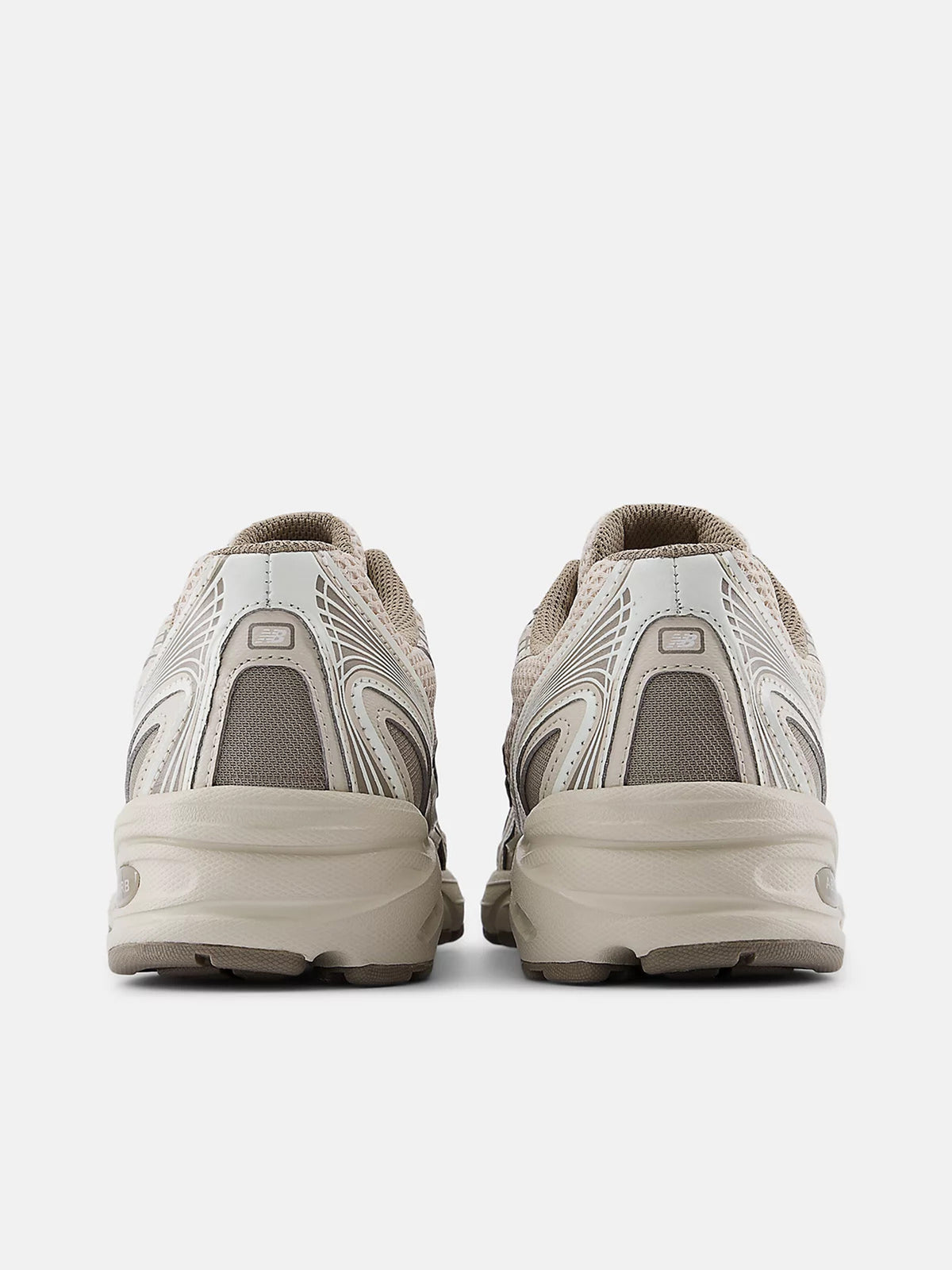 Sneakers 740